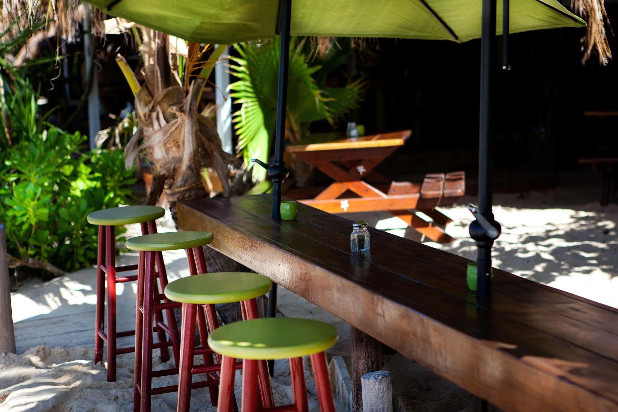 Karibuni Boutique Hotel (Adults Only) クルドサック エクステリア 写真